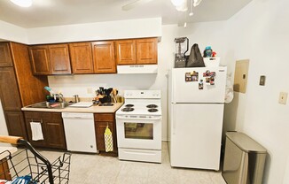 1215 S FORUMS CT