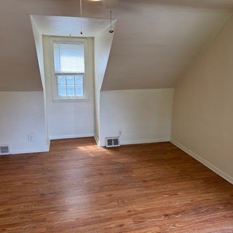 125 N CHICAGO AVE