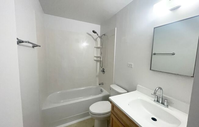 Ground Floor Unit in Likini West Available Now- With All Utilities Included!!