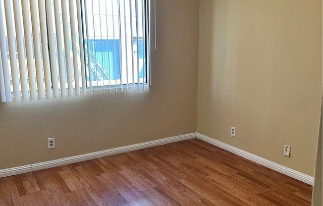 14801 NORDHOFF ST