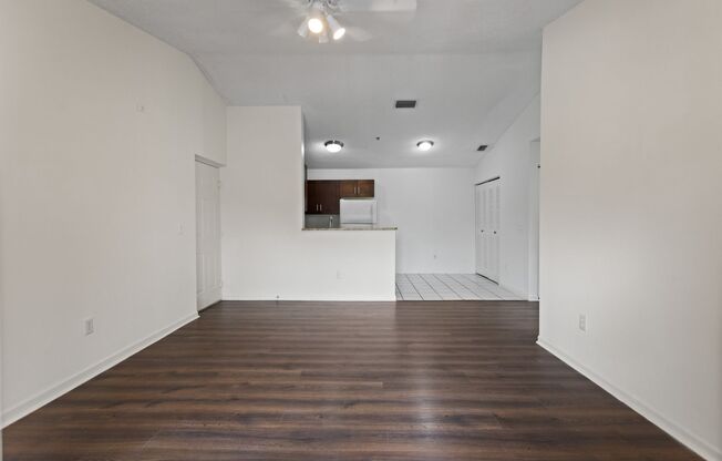 2 beds, 1 bath, 1,015 sqft, $2,050, Unit 08 - 823