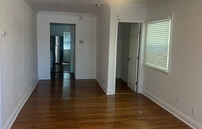 2 beds, 1 bath, $1,985