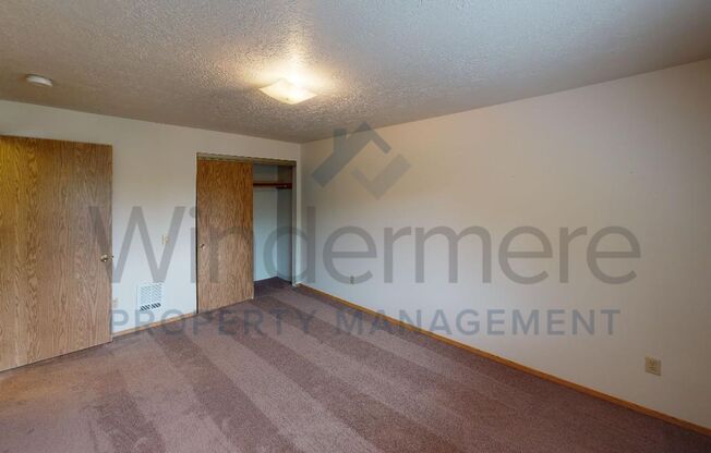 2 beds, 1 bath, 828 sqft, $1,095, Unit 48