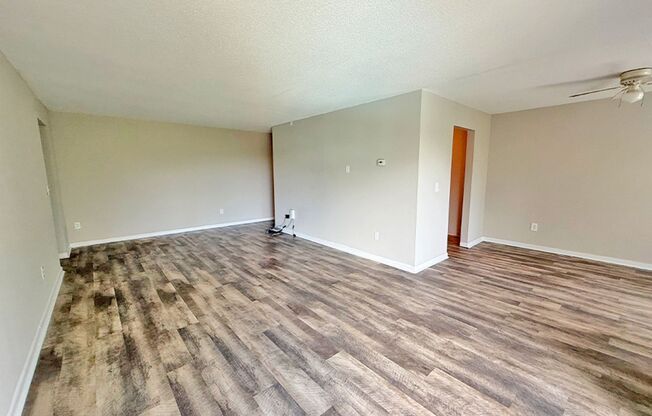 2 beds, 2 baths, 1,100 sqft, $1,395, Unit 1600-420