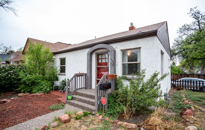 Adorable Ranch in Downtown Colorado Springs!