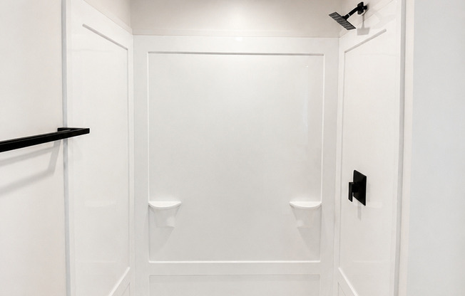 1 bed, 1 bath, 615 sqft, $2,450, Unit 502