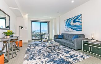 Studio, 1 bath, 390 sqft, $2,150, Unit 363 6th St, Unit 410