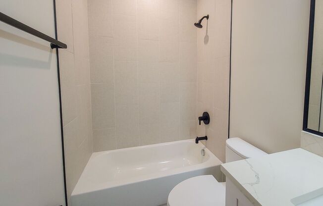 3 beds, 2 baths, 1,030 sqft, $3,995, Unit 2020-3B