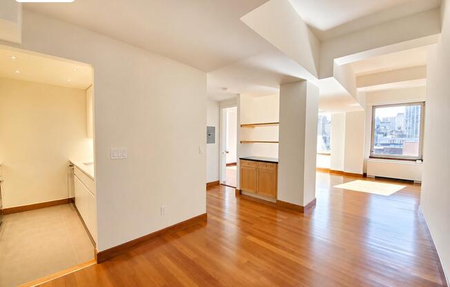 1 bed, 1 bath, 794 sqft, $5,900, Unit 7H