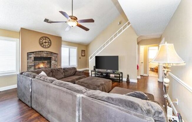3 Bedroom 2 Bathroom for Rent $2,400