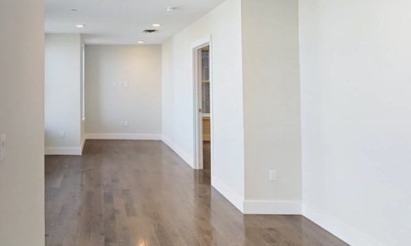 2 beds, 2 baths, 1,100 sqft, $3,700, Unit 302
