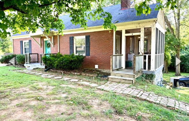 Inglewood 1 Bedroom Upstairs Apartment $1150/mo