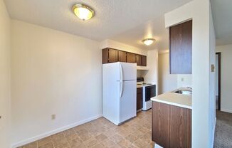 1 bed, 1 bath, 500 sqft, $950, Unit 721 S Lincoln Pl #2