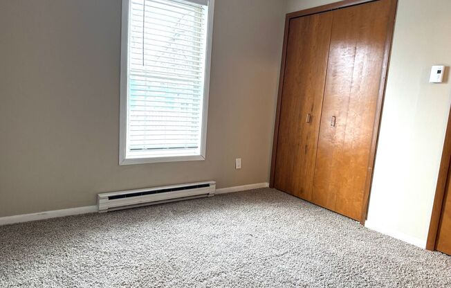 2 beds, 2 baths, $1,595, Unit APARTMENT B