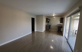 2 beds, 1 bath, $2,395, Unit 5017-4