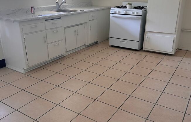 309 & 315 W. Palais Road