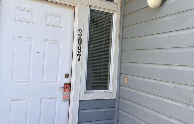 Spacious 4 Bedroom Townhome in Stonegate-$500 OFF JULY & AUGUST RENT