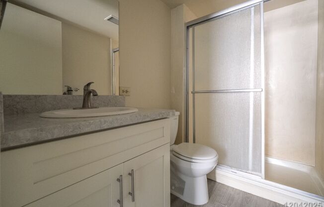 2 beds, 2 baths, $2,700, Unit #1403