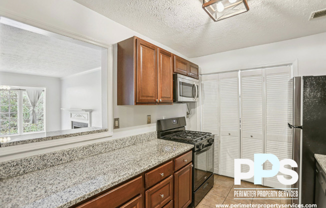 801 COUNTRYSIDE PL SE