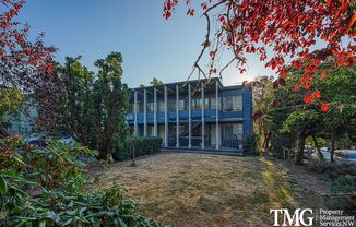 Milwaukie Ave Apartments