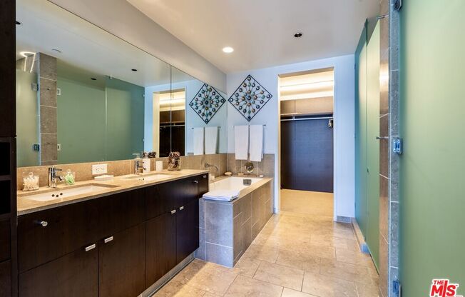 2 beds, 3 baths, 1,600 sqft, $6,800, Unit 9I