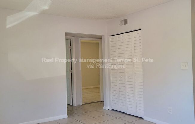 8427 N 39 ST