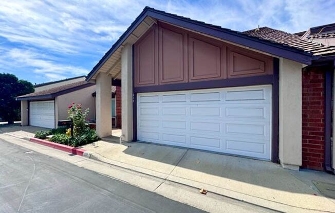 Large 3 bedroom home located in Placentia for LEASE!