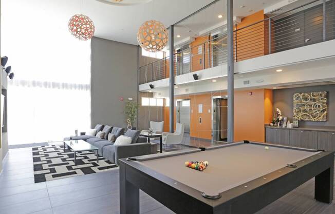 24 hour Lobby with pool table