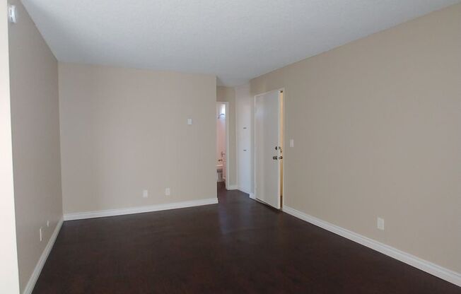 1 bed, 1 bath, 650 sqft, $1,950, Unit 9