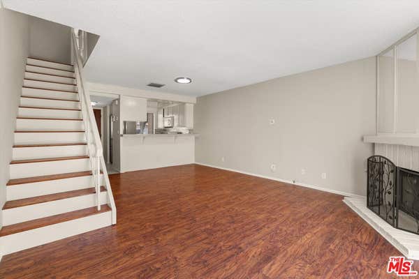 5720 Owensmouth Ave., #128