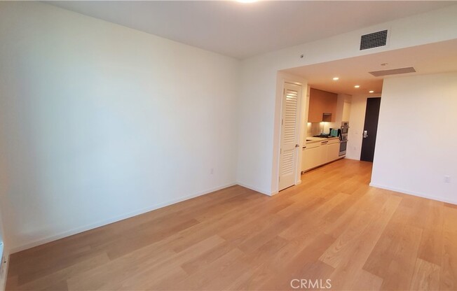 1 bed, 1 bath, 714 sqft, $2,400, Unit 1122