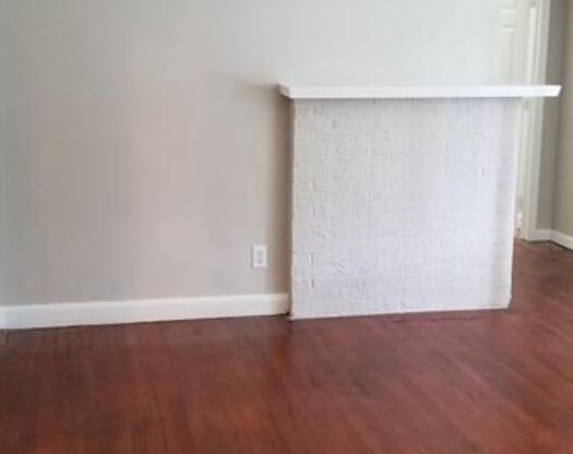 3 beds, 2 baths, $1,200