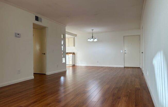 1 bed, 1 bath, $2,195, Unit 205