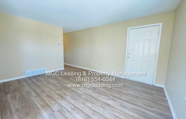 2 beds, 1 bath, $950, Unit 1560-A E 125th St