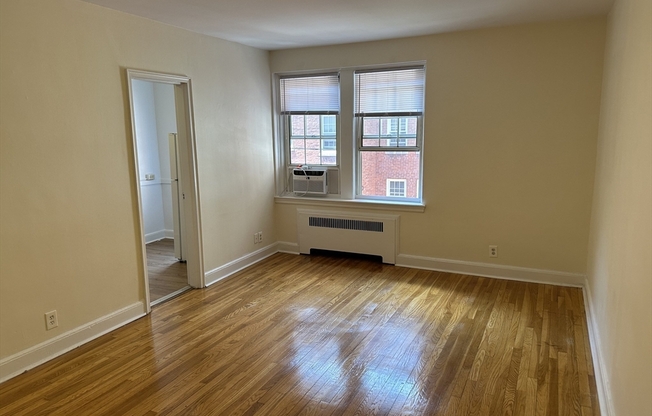 Studio, 1 bath, 500 sqft, $2,050, Unit 305