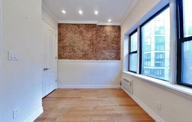 101 LEXINGTON AVE