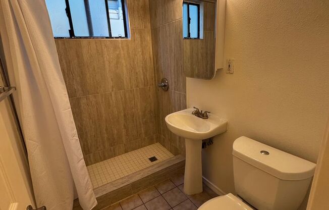 2 beds, 1 bath, 550 sqft, $2,550, Unit 1125-4