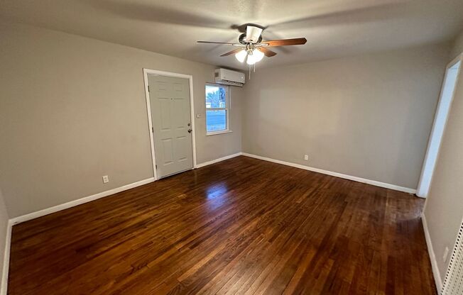 1 bed, 1 bath, $800