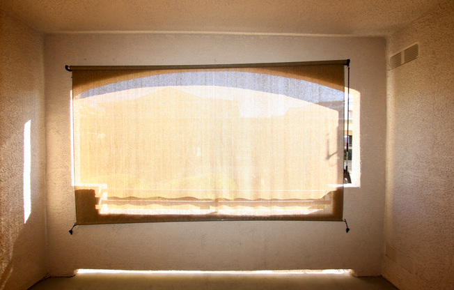 2 beds, 2 baths, $1,800, Unit 1512