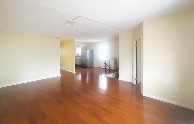 57 MENAHAN ST