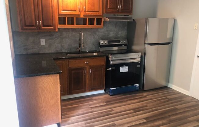 2 beds, 1 bath, $1,499