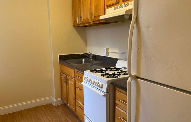 1 bed, 1 bath, 475 sqft, $895, Unit 0406