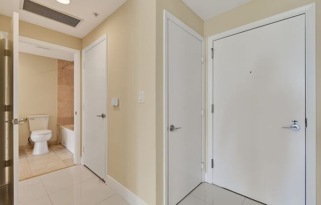 1 bed, 1 bath, 755 sqft, $2,550, Unit #426