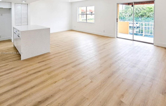 17911 NW 68th Ave Apt M202