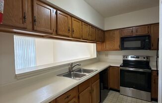 2 beds, 2 baths, $1,500, Unit UNIT B