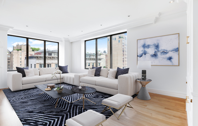 45 E 80 ST