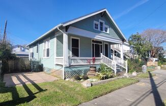 2 Bedroom single family home on 41st St.(across the street from Galveston College)