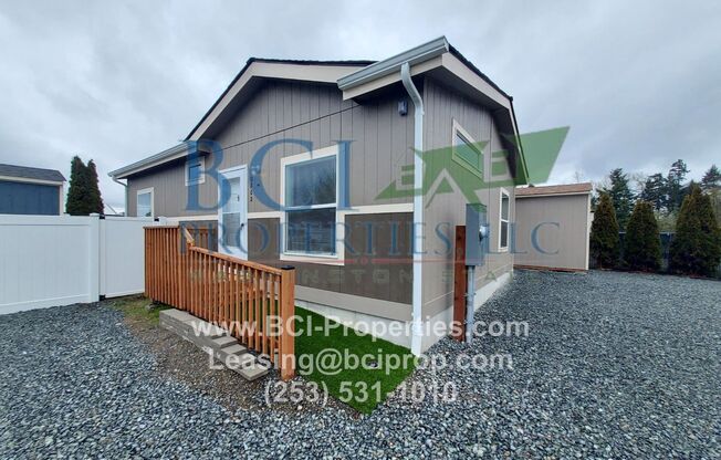 BRAND NEW 2 BEDROOM, 1 BATH!!!