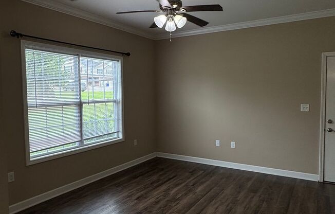 1 bed, 1 bath, 780 sqft, $795, Unit 240-B