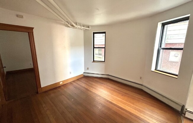 22 UNIVERSITY RD